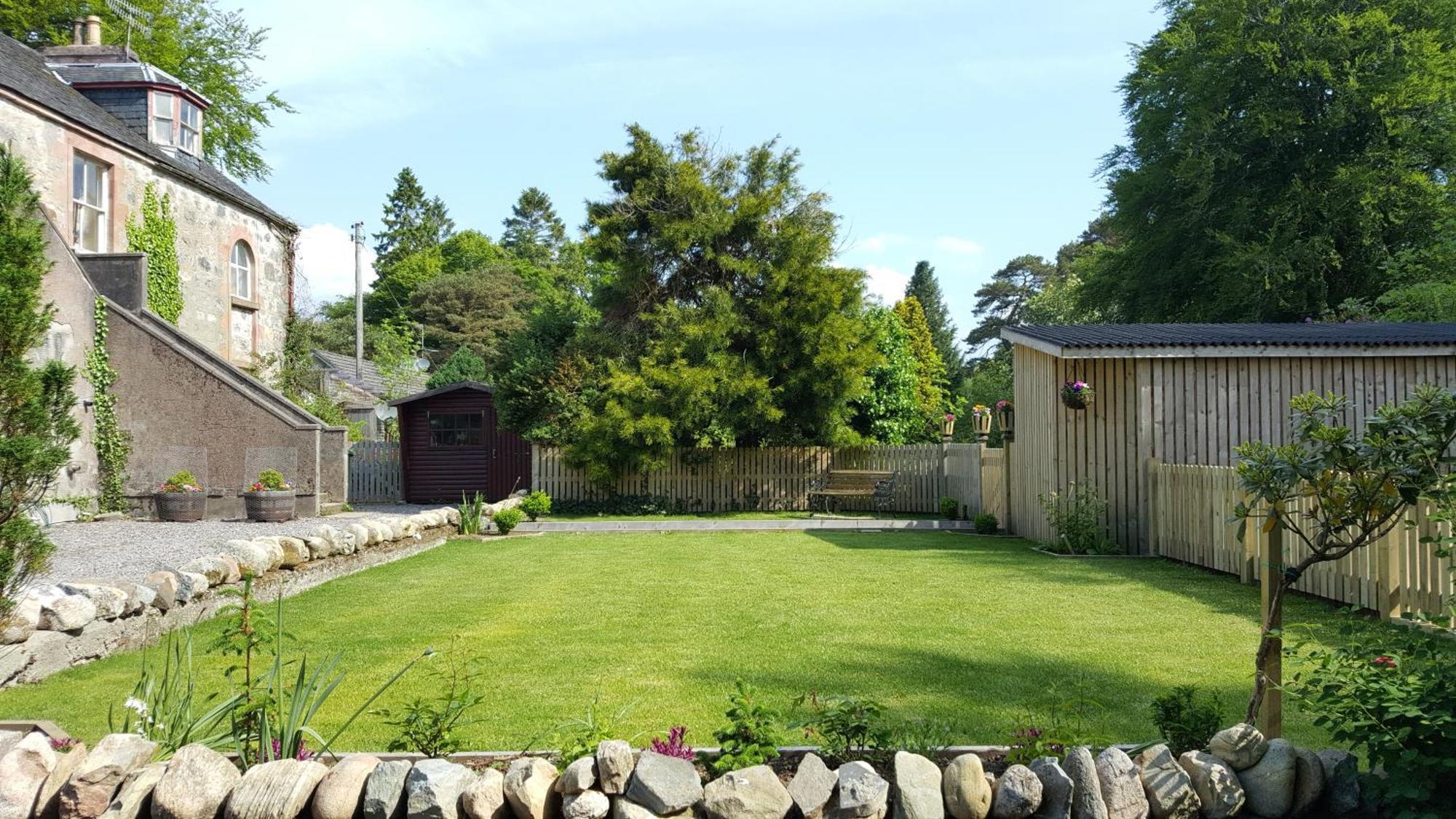 The Old Convent Holiday Apartments Fort Augustus Bagian luar foto